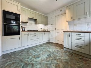 Photo 31- click for photo gallery